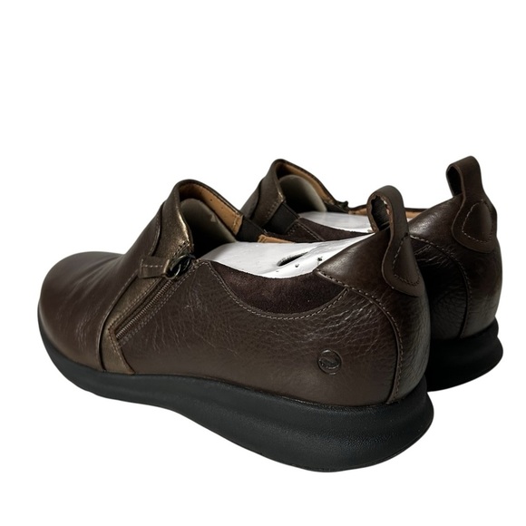 Women's Clarks Unstructured Un Adorn Zip Dark Brown Leather Narrow Width Sz 12 N - Picture 4 of 5